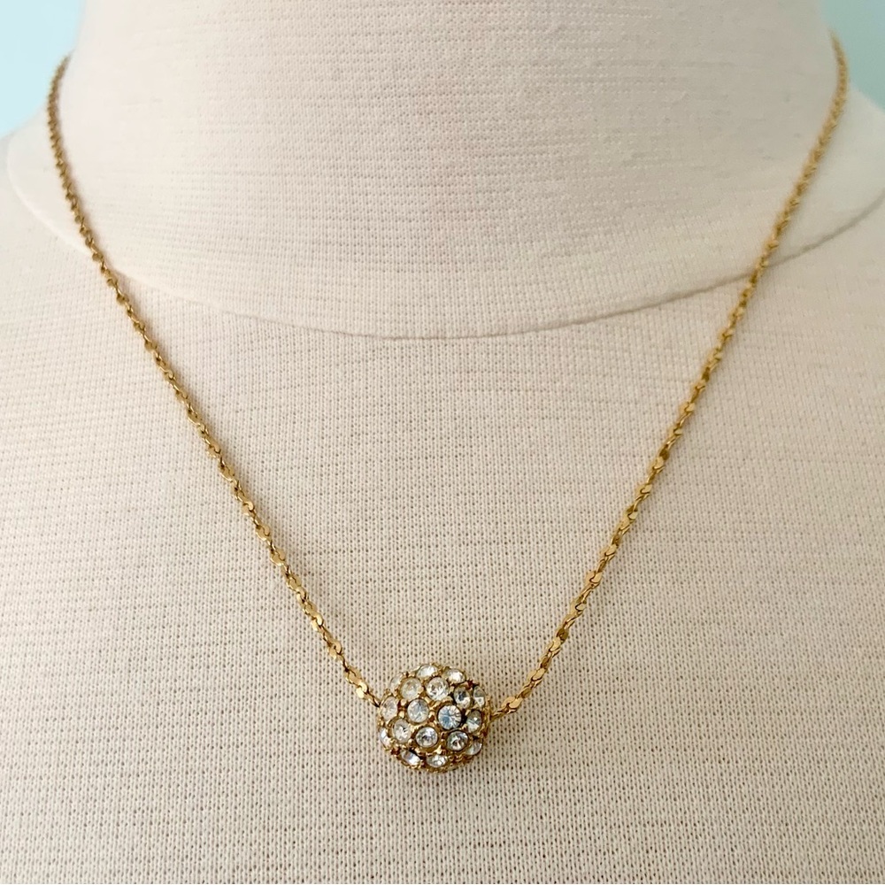 Elegant Gold Necklace with Crystal Accents